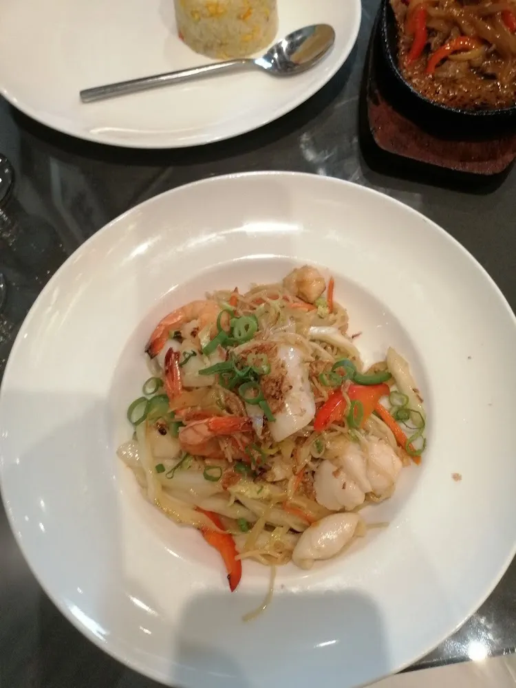 Nouilles Sautées Aux Fruits de Mer
