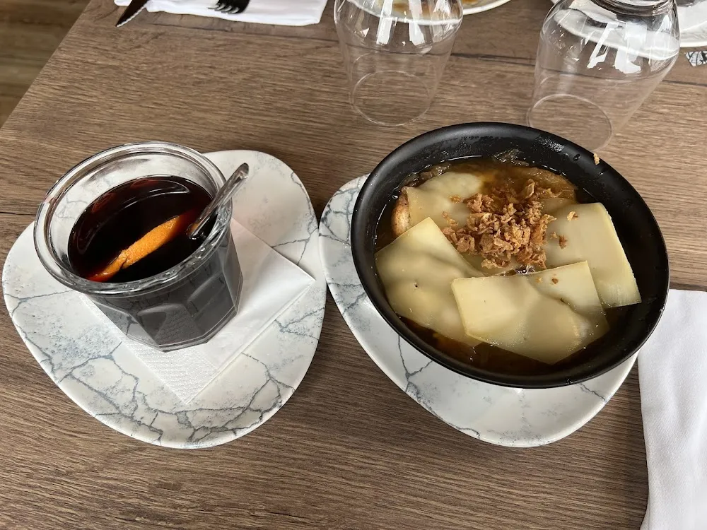 Vin Chaud Onion Soup