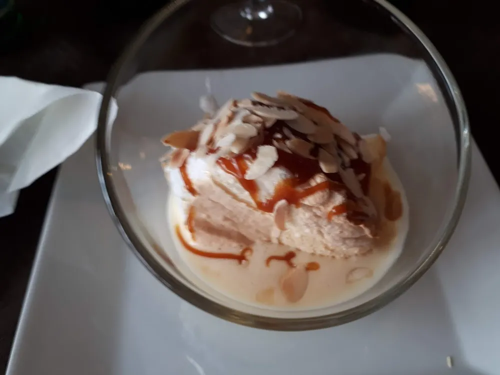 Île Flottante À la Pistache