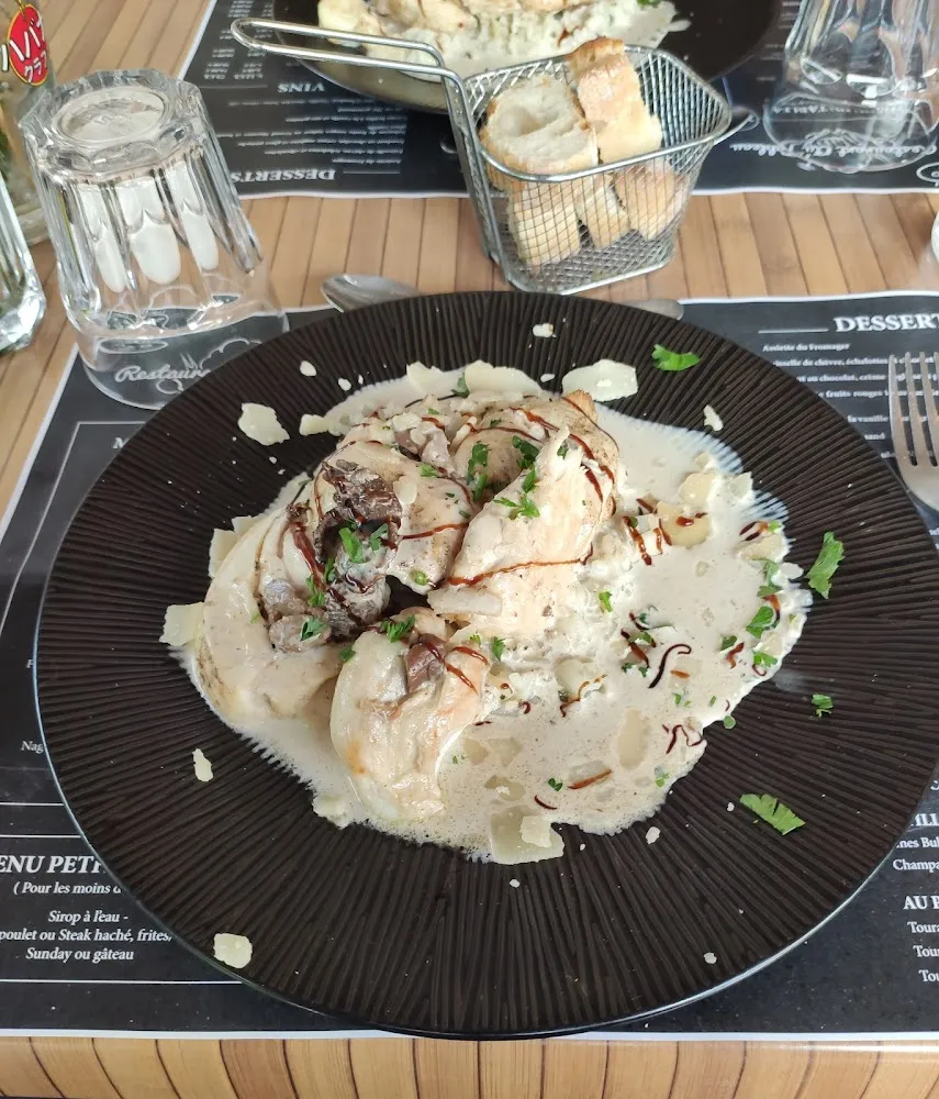 Blanc de Volaille Farcie Aux Girolles