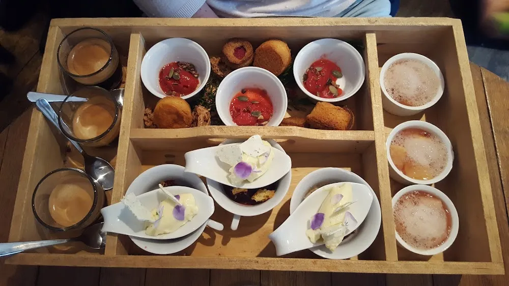 Café Très Gourmand