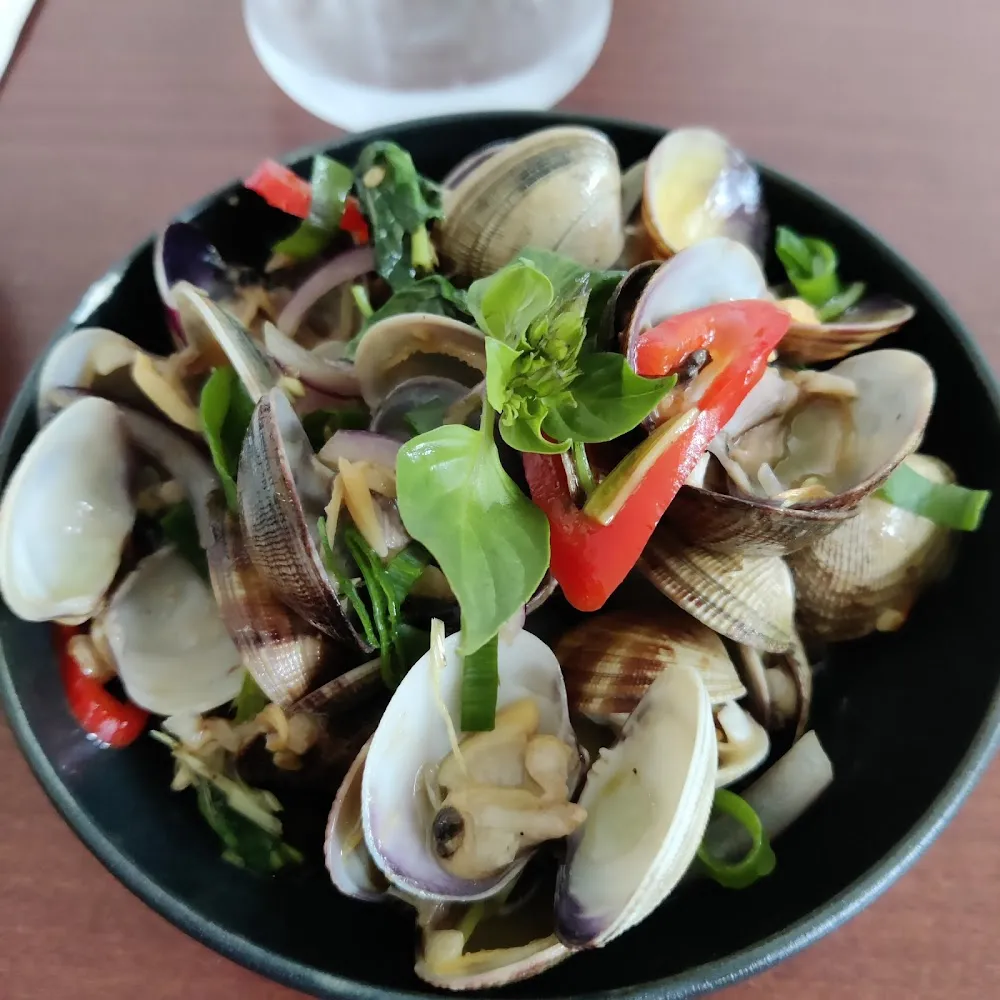 Palourdes Sautées Pad Hoi Krang