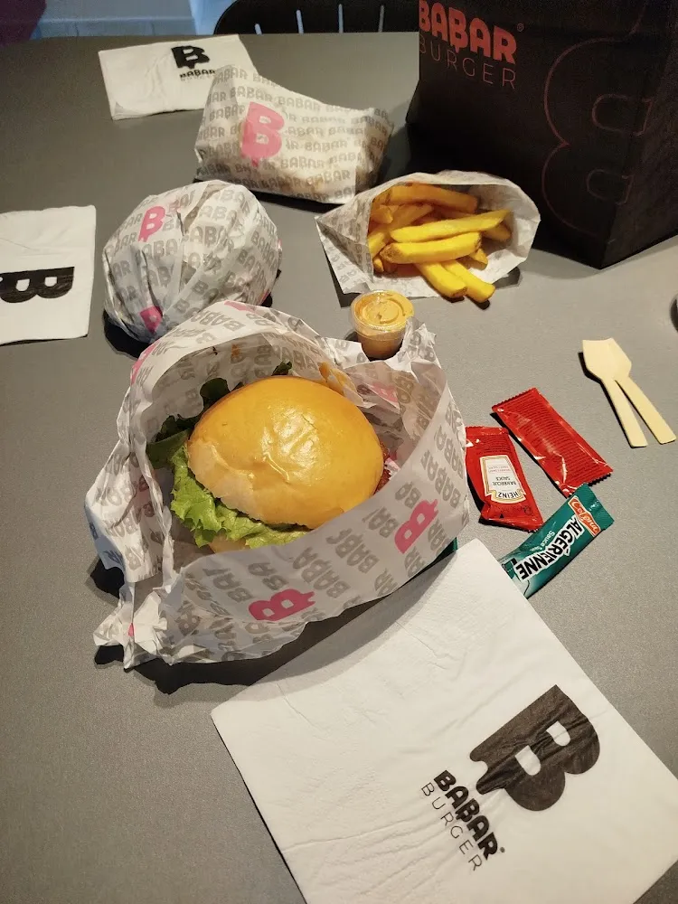 Burgers Frites Boissons Et Tiramisu