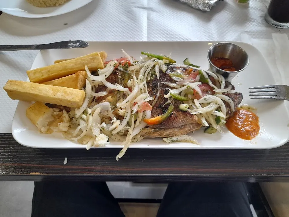 Poisson Braisé Ignam Frites