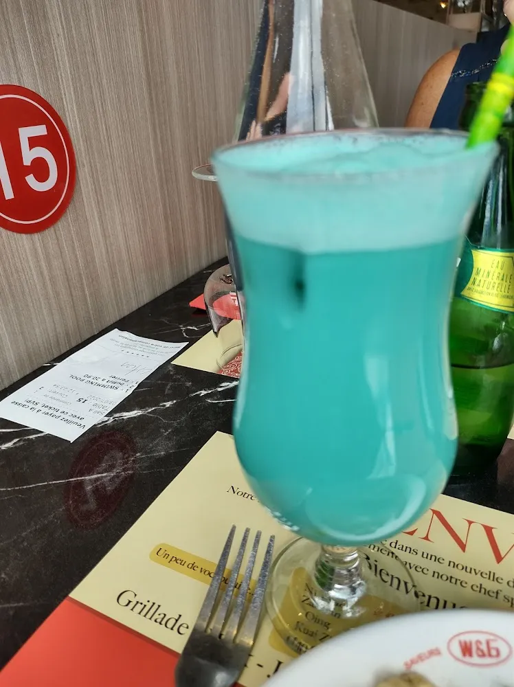 Cocktail Piscine Ou Swiming Pool