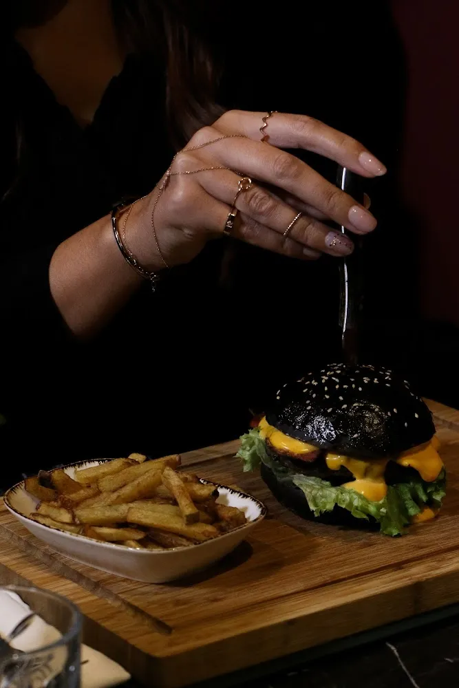 Big Beef Burger & Frites Maison
