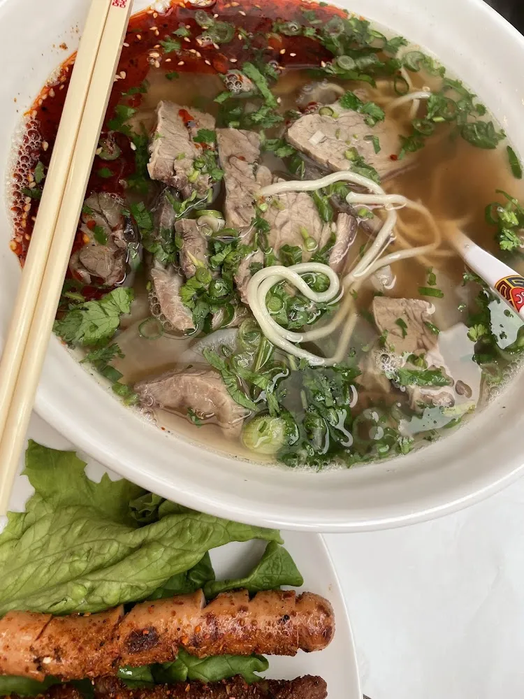 Soupe de Nouilles Au Bœuf