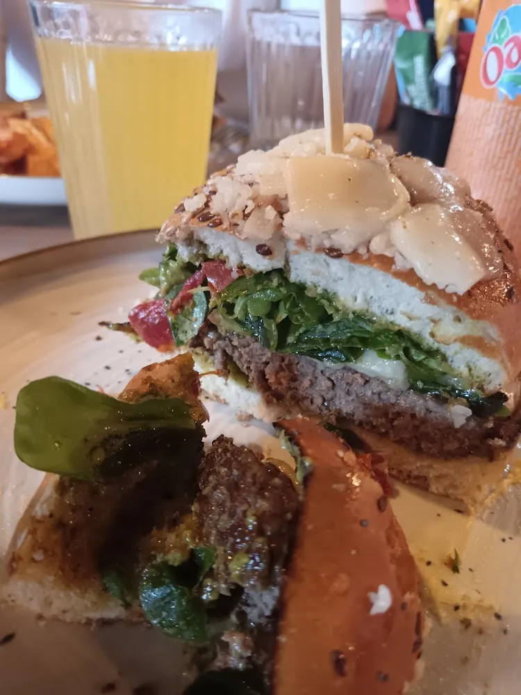 Burger Pesto