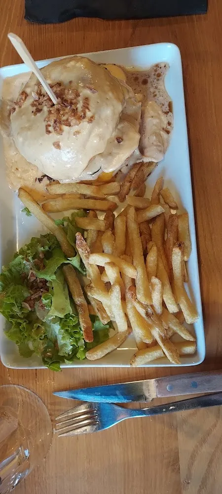 Burger Avec Fontaine Cheedar