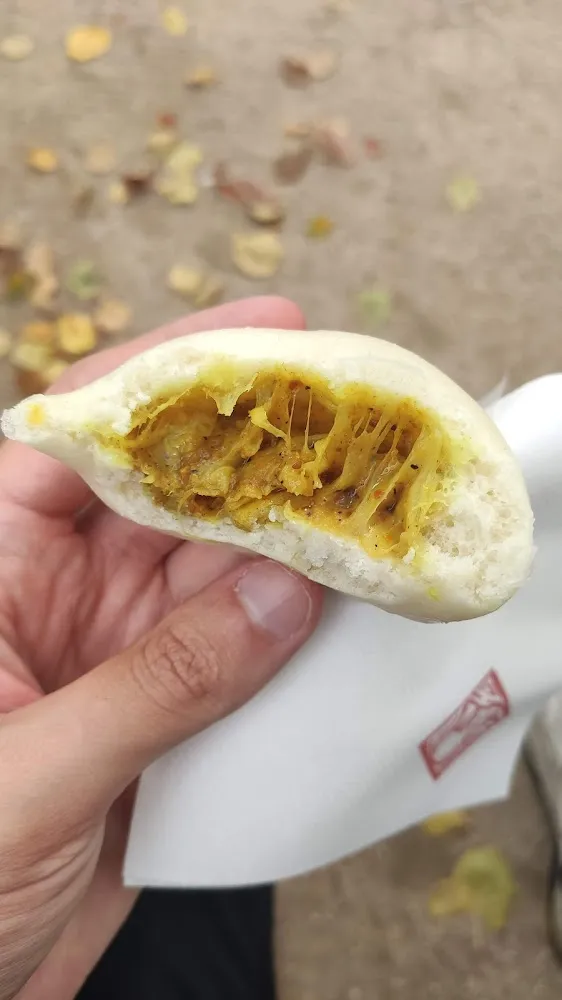 Bao Comté Oignons Pointe de Curry