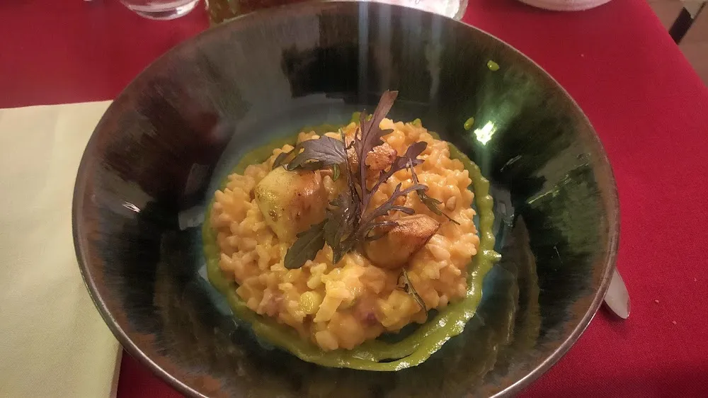 Risotto Avec Des Saint Jacques Et Poireaux