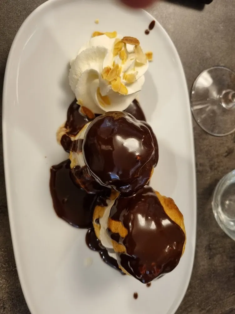 Profiteroles Maison