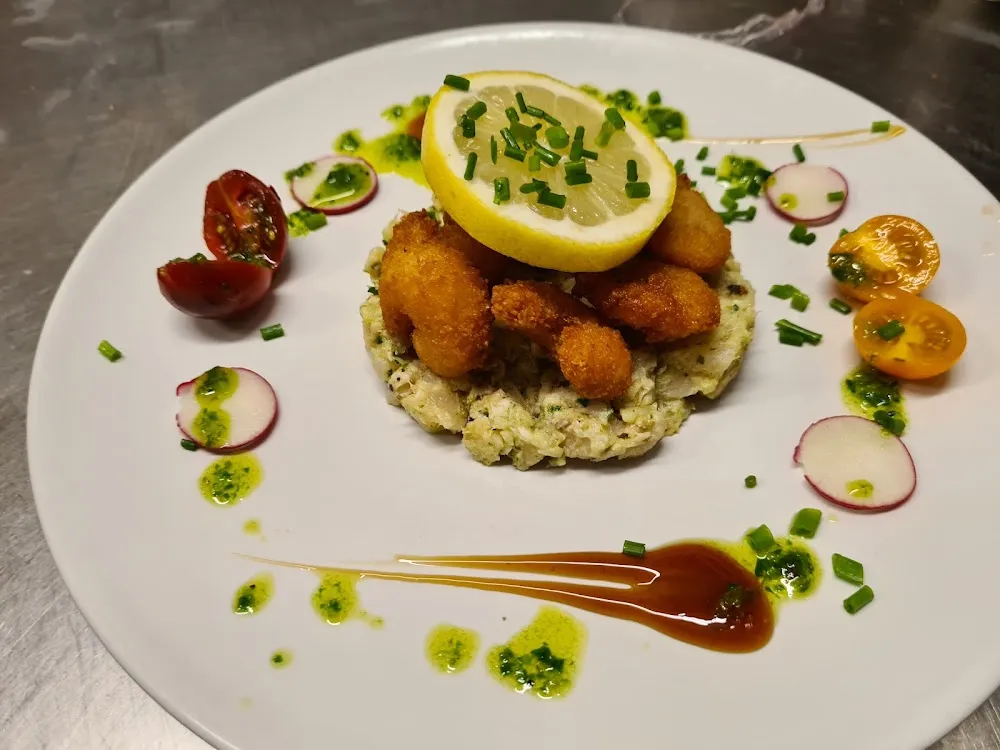 Tartare D Espadon Et Crevettes Panées