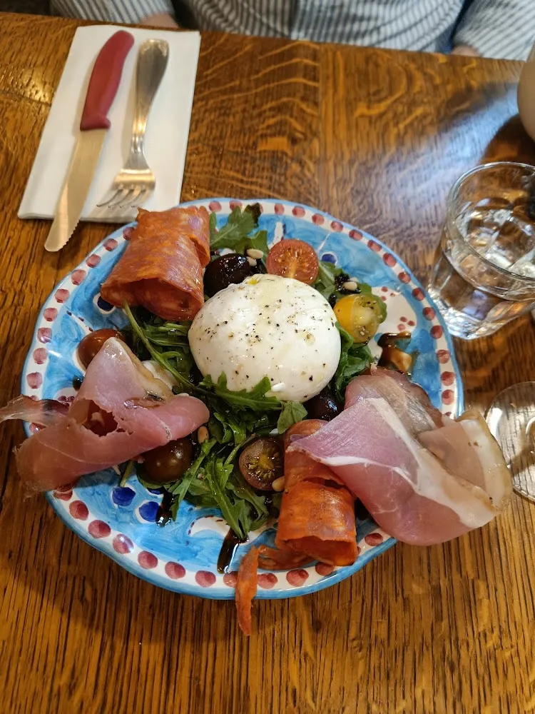 Burata Et Charcuterie