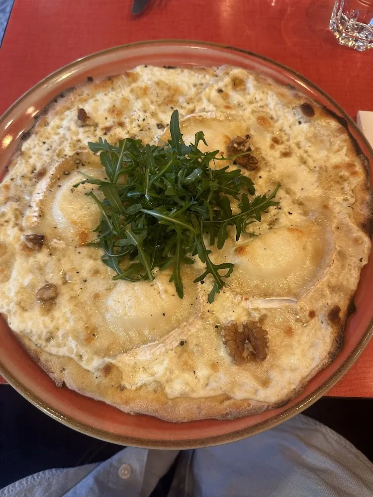 Pizza Chèvre Miel Roquette