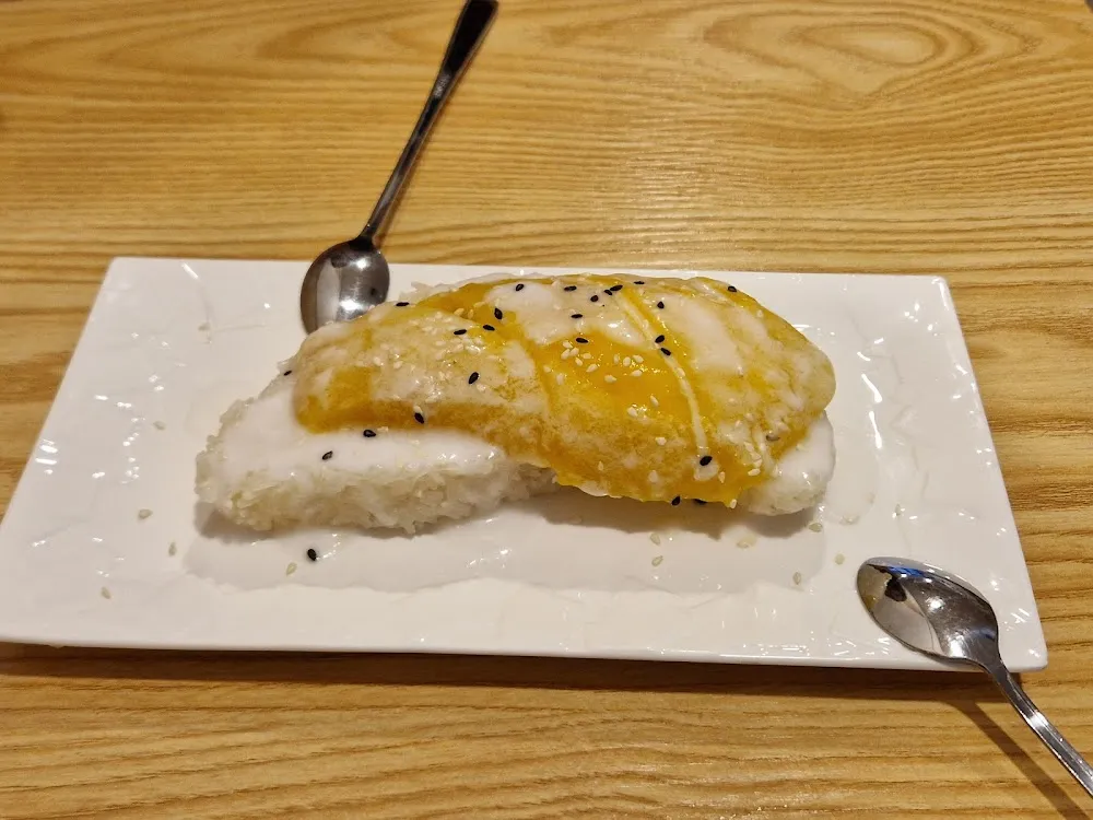 Riz Gluant À la Mangue Et Au Lait de Coco