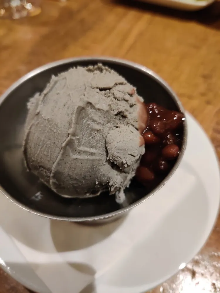 Glace Au Sésame Noir