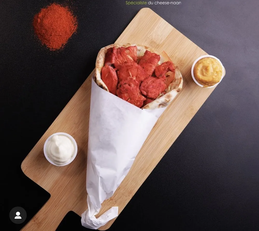 Chesse Naan Poulet Tikka Masala