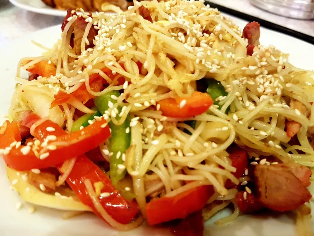 Pates de Riz Singapore Noodles