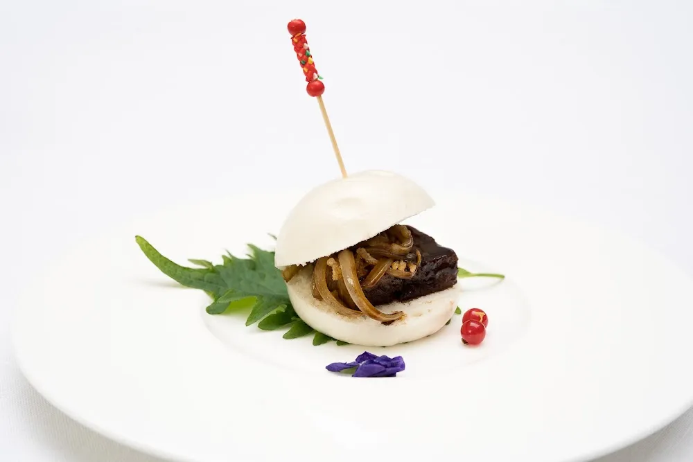 Ibérico Pork Bao with Crispy Rice