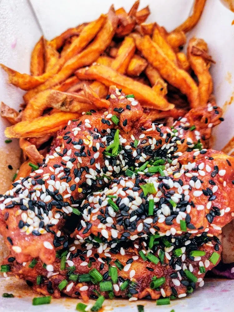 Hot Pepper Fried Chicken Et Frites de Patates Douces