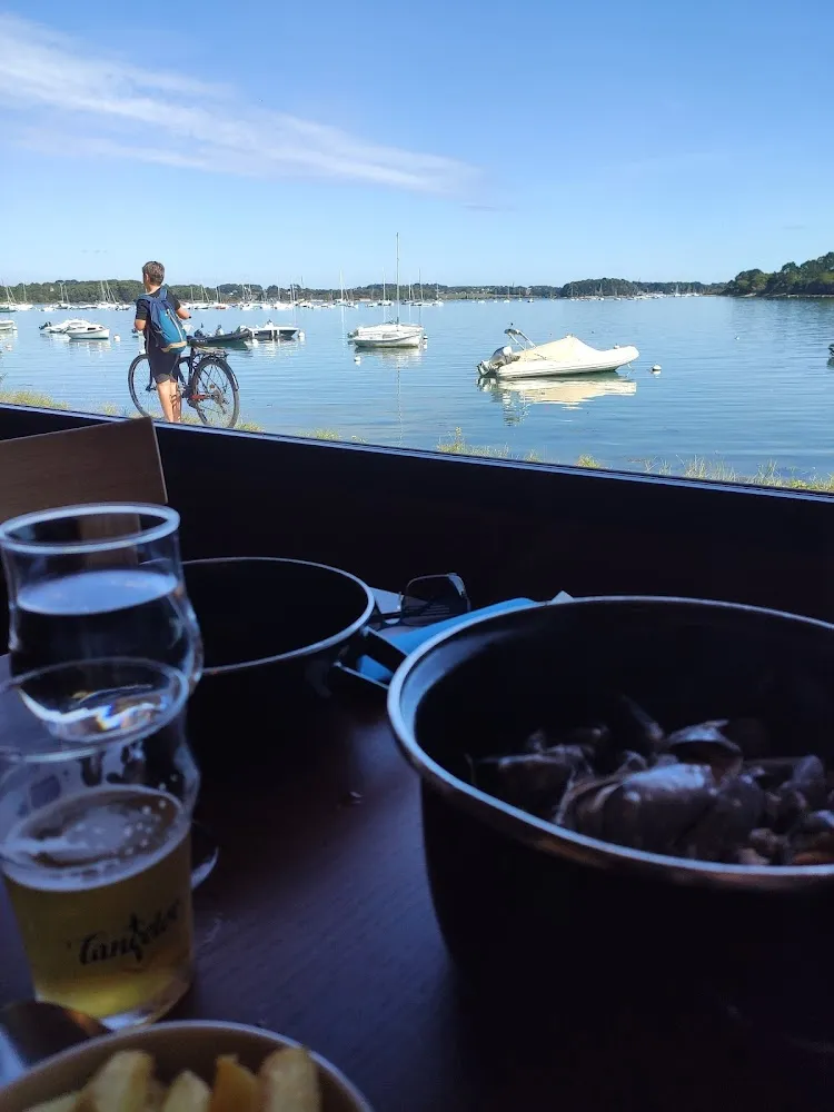 Déjeuner Et Panorama Exceptionnel À Le Rouge Restaurant Sur l'île Aux Moines