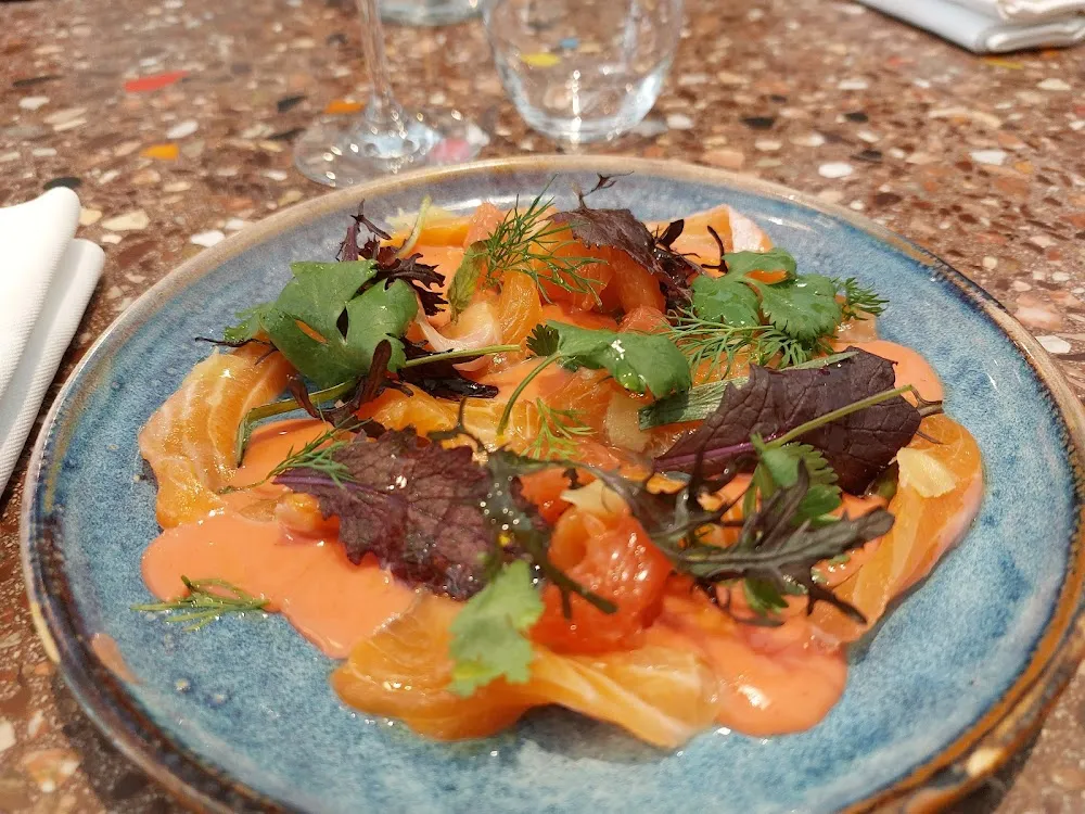 Poisson Mariné Citron Caviar Gingembre