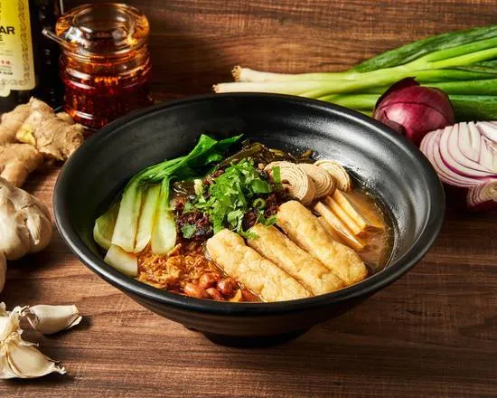 Soupe de Nouilles Pommes de Terre Fait Maison 骨汤砂锅土豆粉