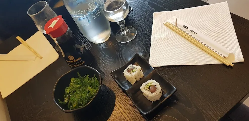 Salade D'algue Rouleau Spécial Du Jour