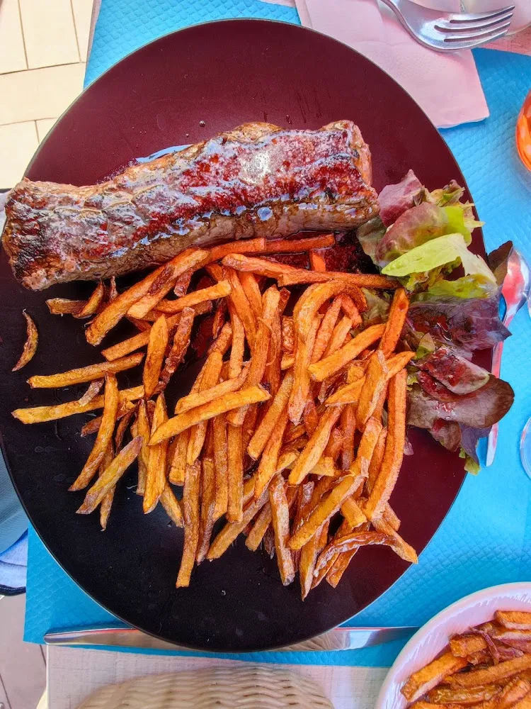 Aiguillette de Bœuf Accompagné de Frites Maison