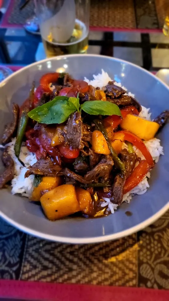 Saute Boeuf Mangue Poivrons