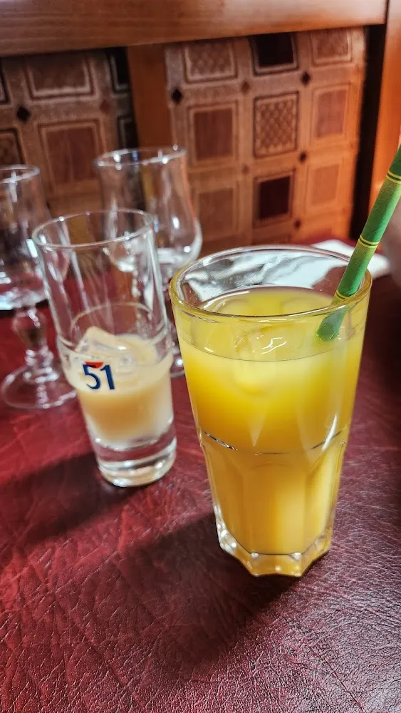 Cocktails de Ricard Et Vodka Orange