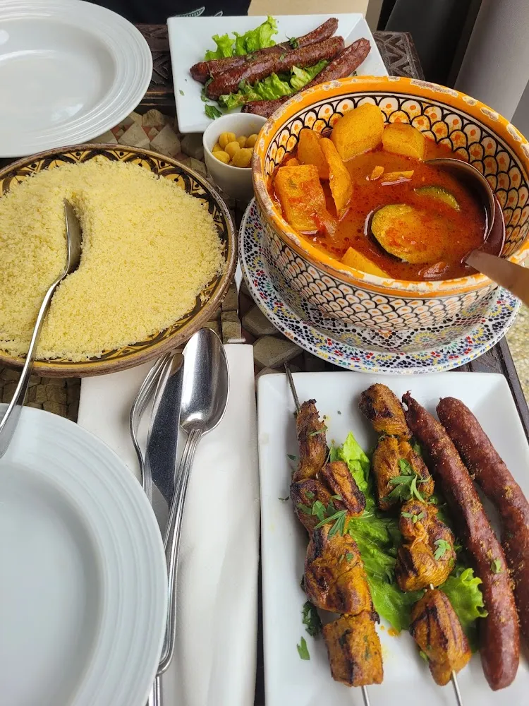 Couscous Brochettes d'agneau Supplément Merguez