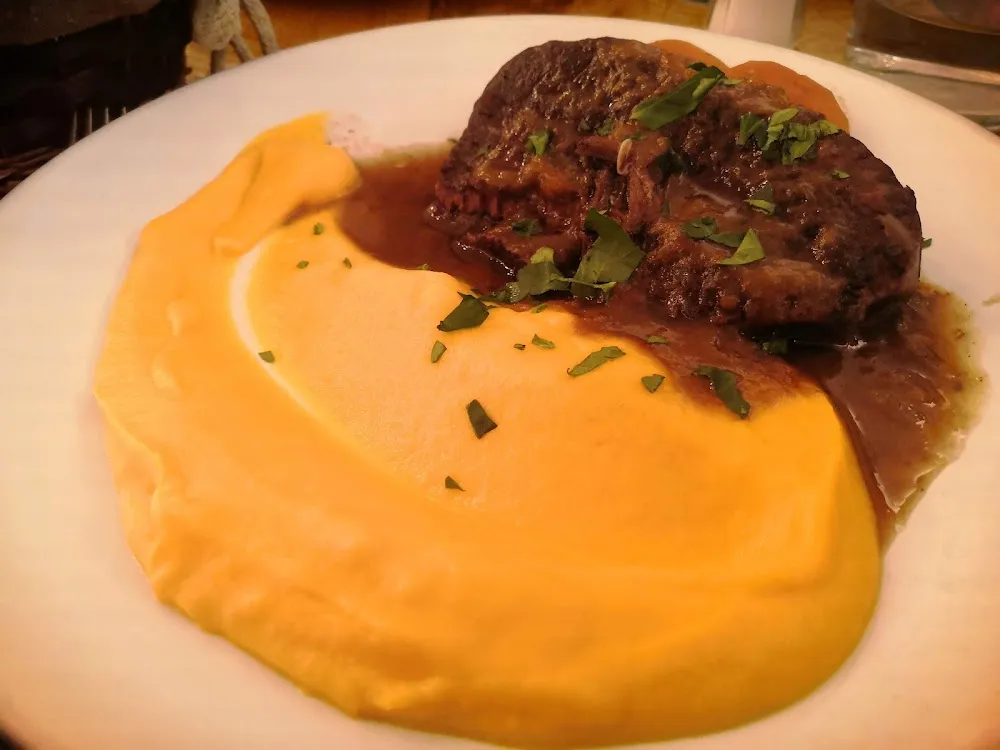 Fondant de Boeuf Braisé Au Bourguignon