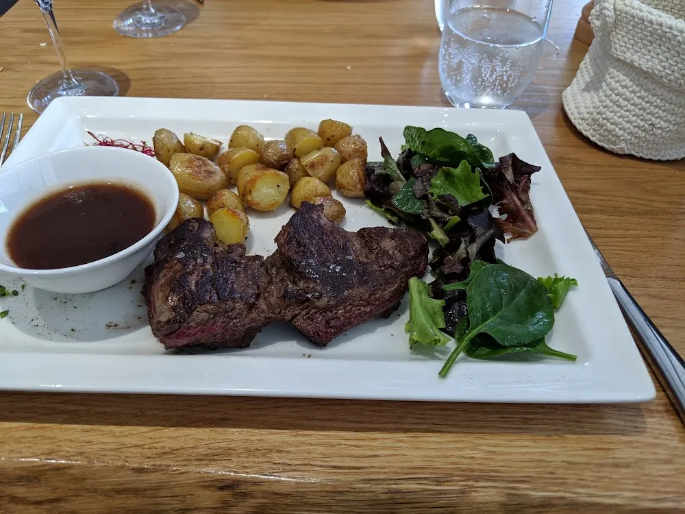 Entrecôte Sauce Au Bleu Et Sa Garniture
