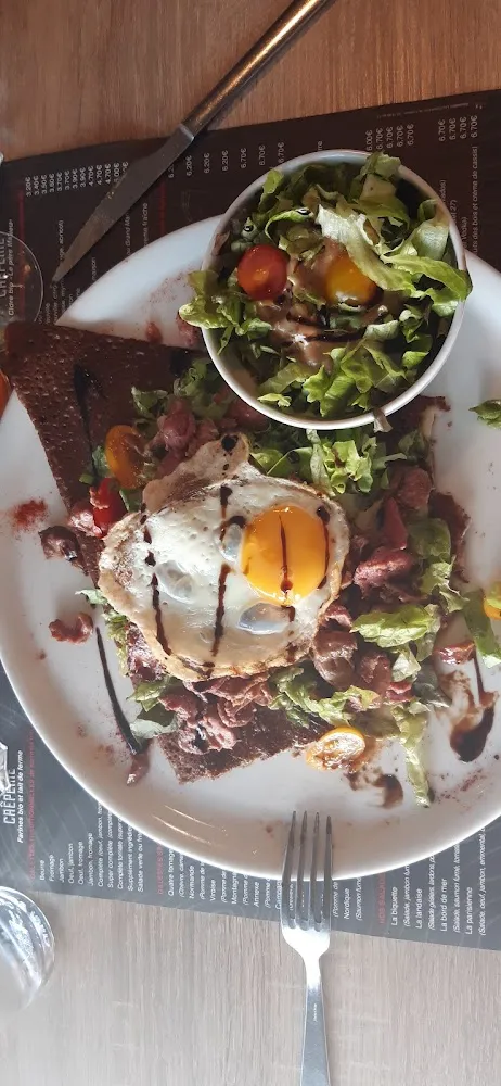 Galette Campagnarde Et Salade Verte