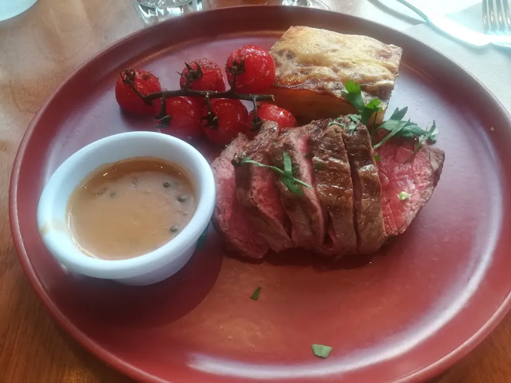 Boeuf Aux Poivre Gratin Dauphinois