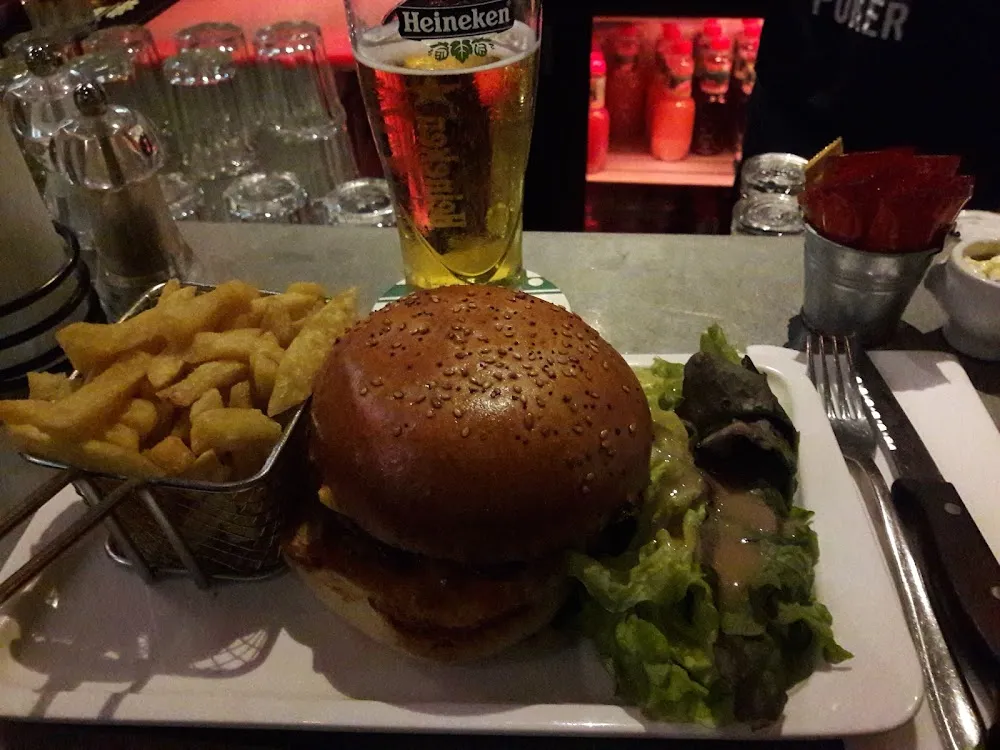 Cheeseburger Frites Maison