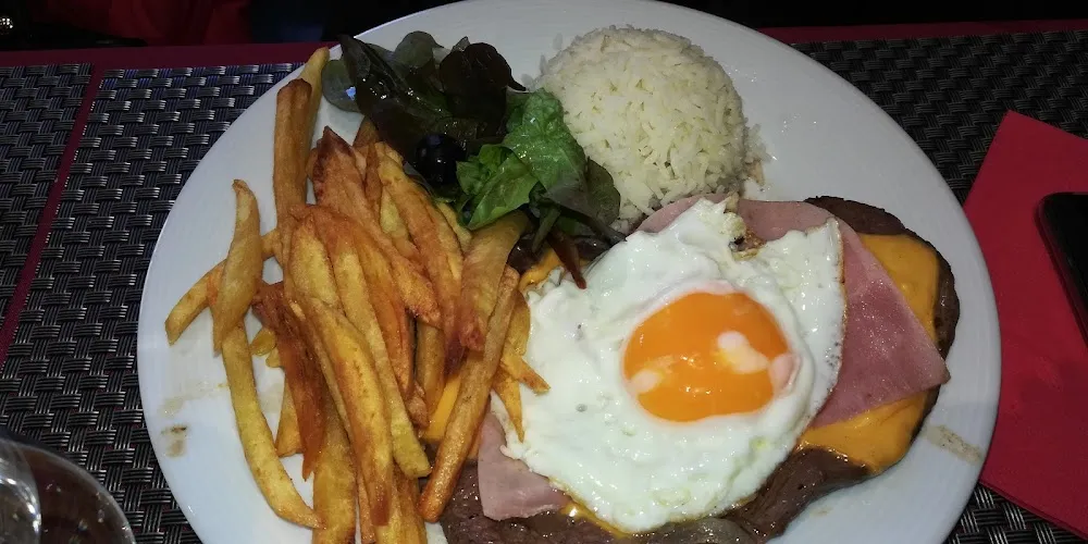 Steacks À Cheval Façon Portuguaise