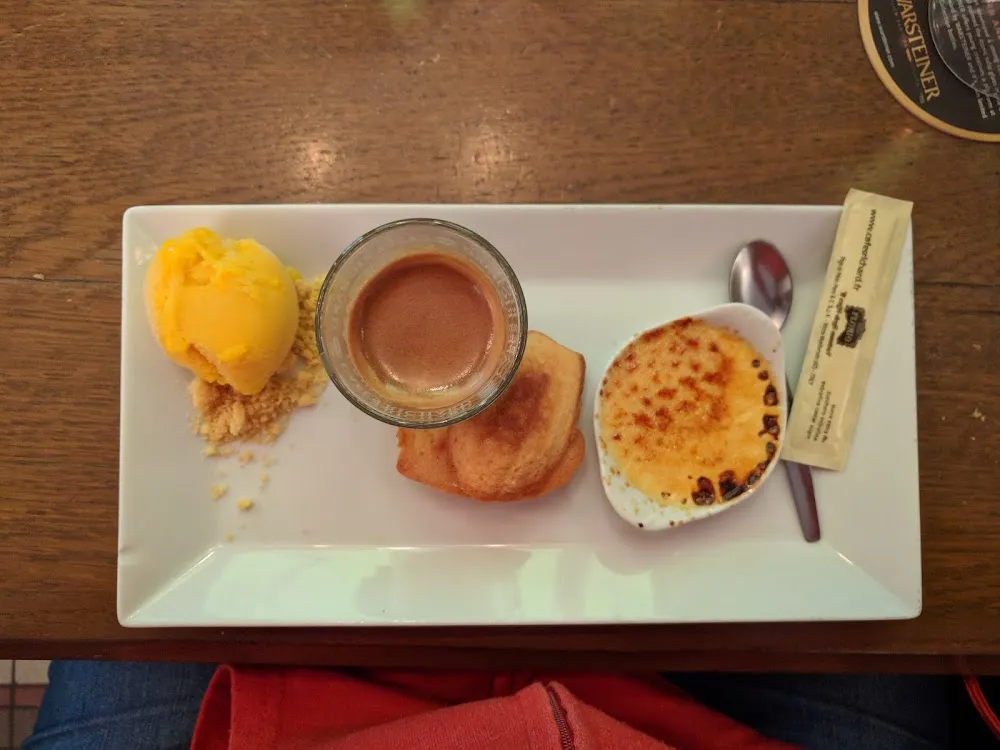 Café Gourmand Du Verre Siffleur