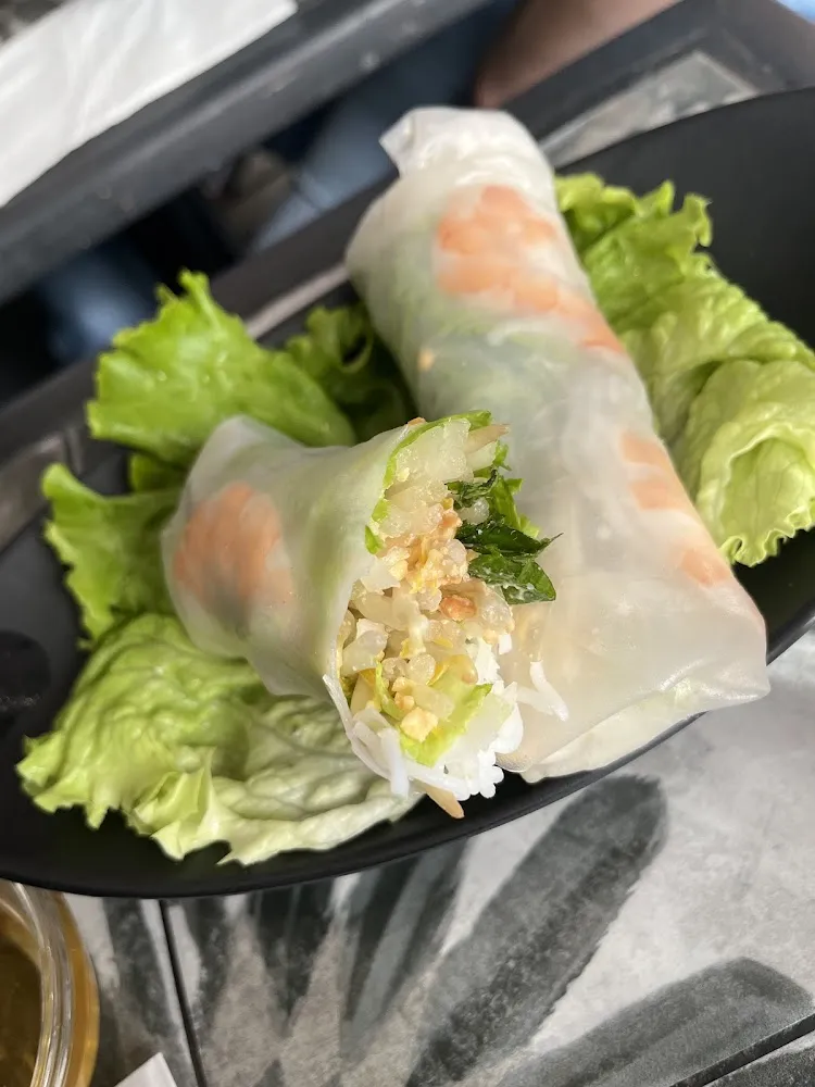 Rice Chicken Spring Rolls