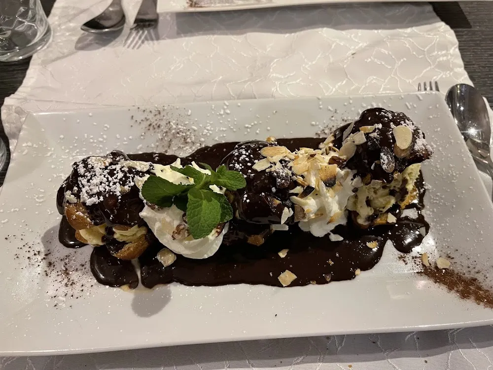 Profiteroles