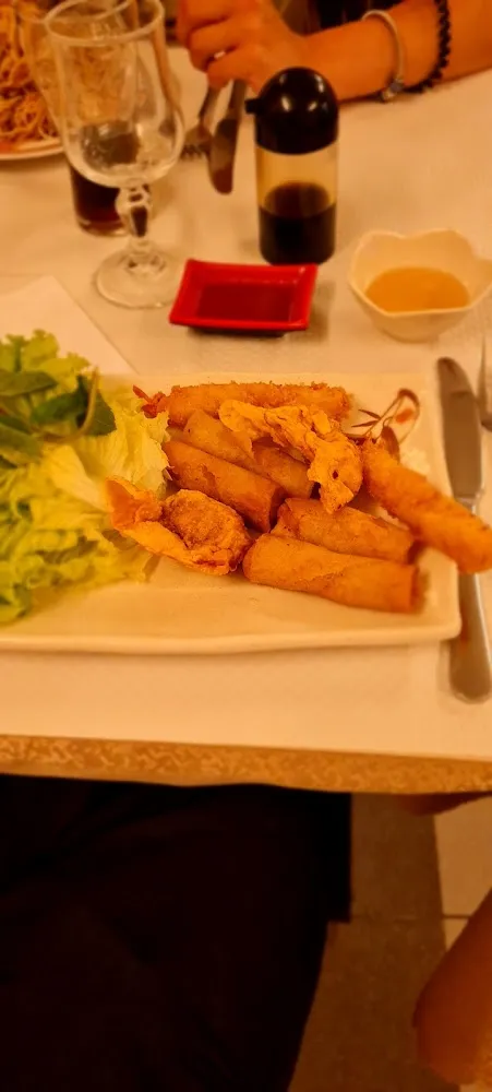 Plateau Royal Nems Beignets de Crevettes Ravioles Langoustines