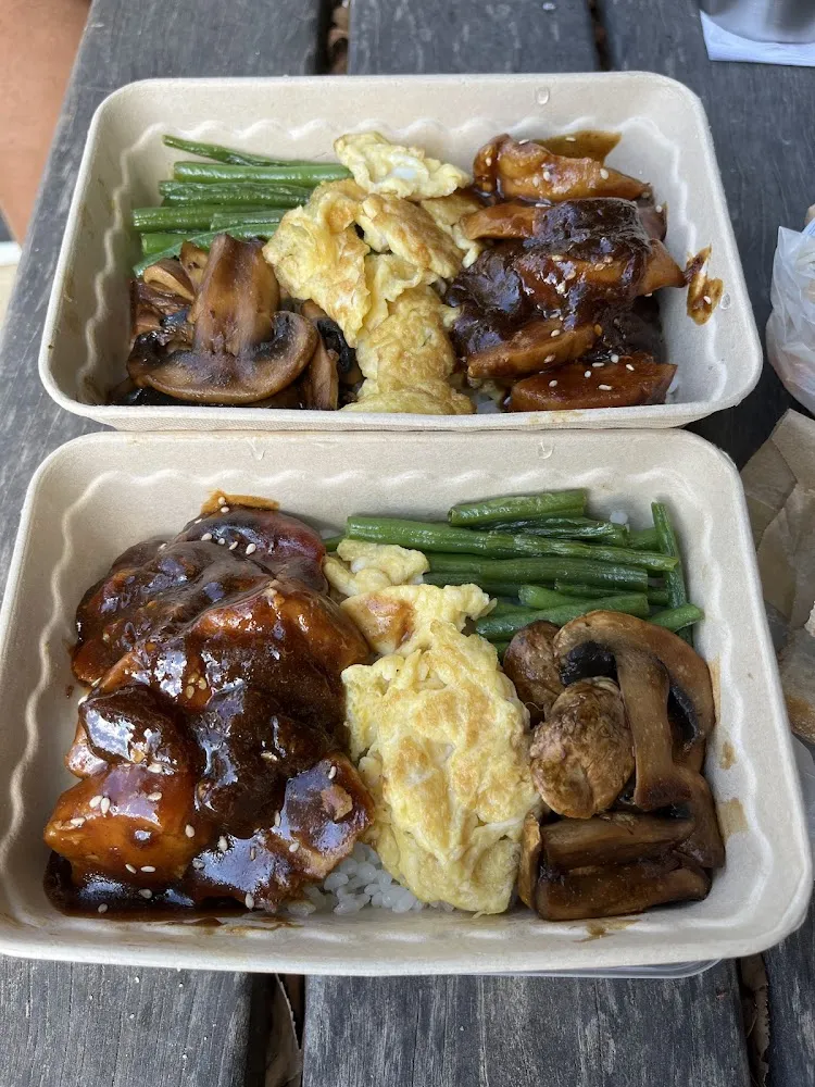 Bento Poulet Au Poivre Noir Légumes Du Jour Omelette