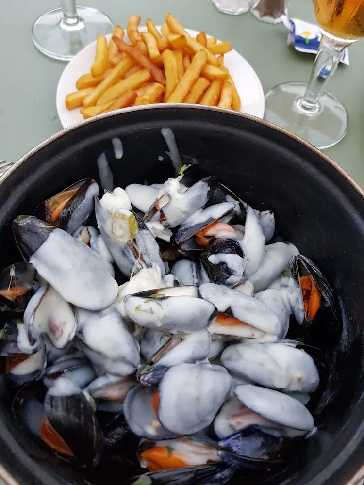 Moules Frites Au Crème de Ciboulette