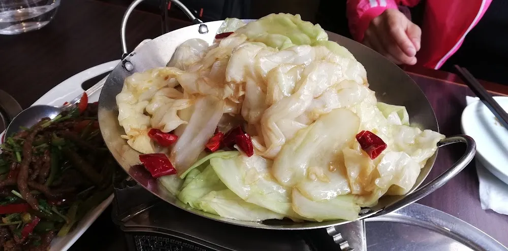 chou en cocotte chaude fr cabbage with pot en 干锅手撕包菜