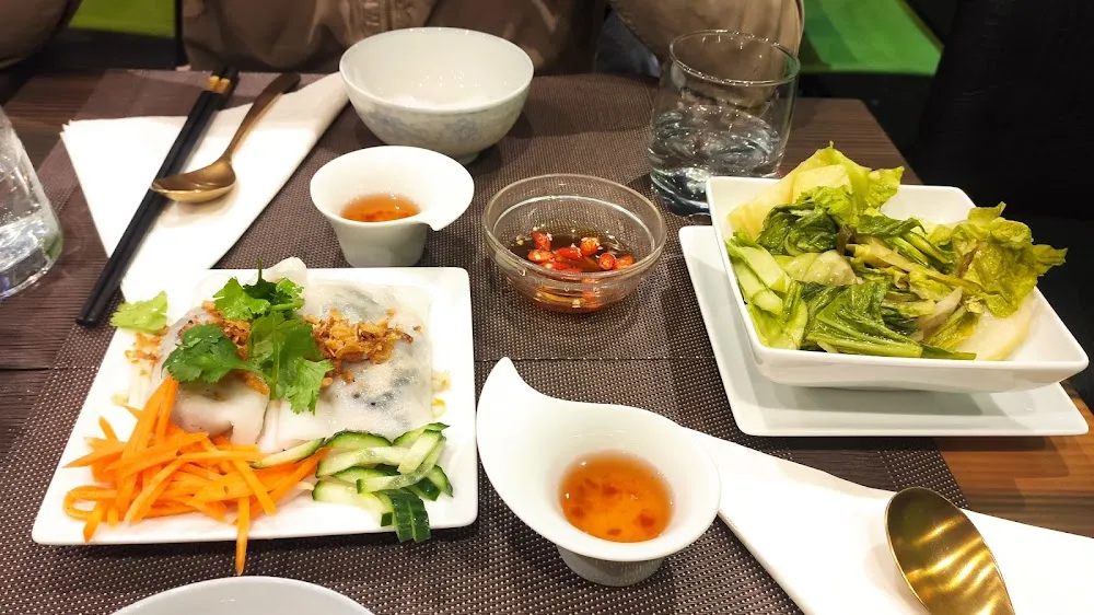 Bánh Cuốn Stuffed Pancake