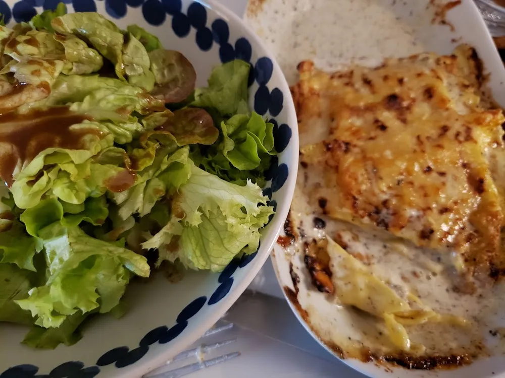 Vegetarian Pasta of the Day with Salad