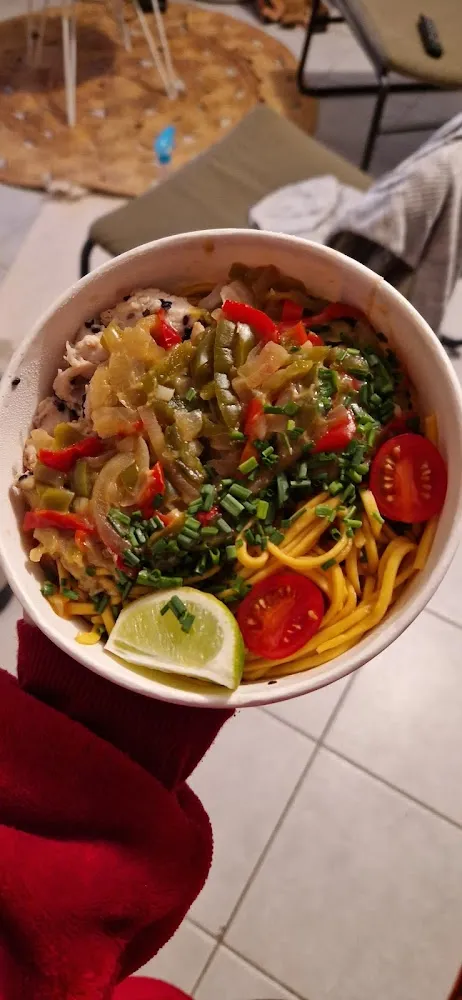 Nouilles Sautées Au Poulet