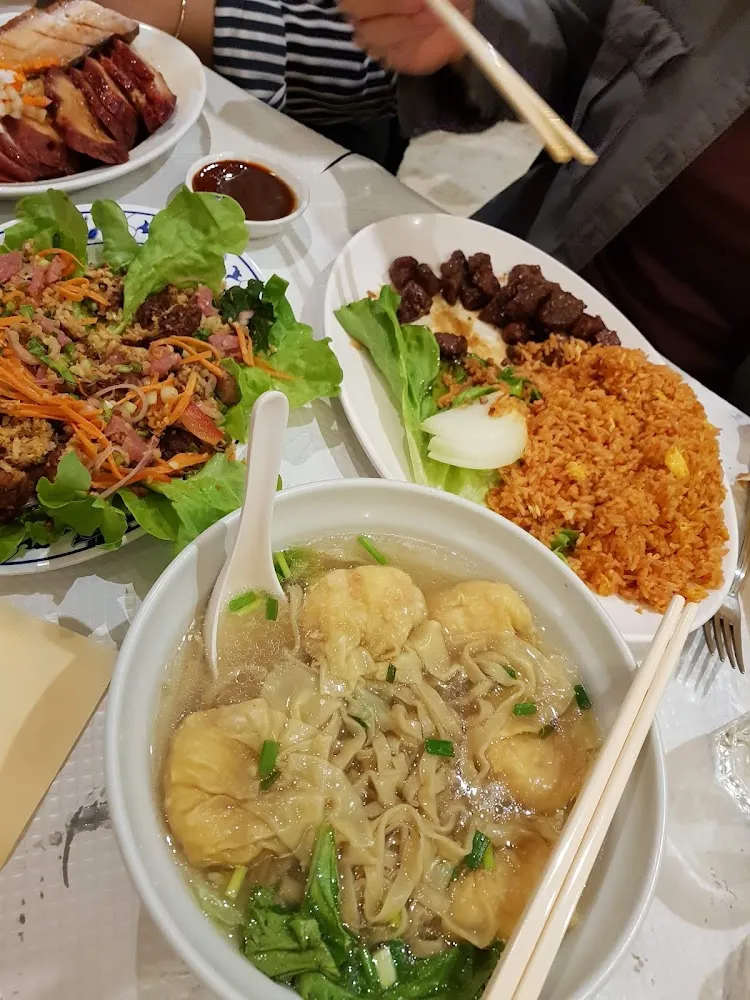 Soupe de Nouilles Aux Raviolis de Crevette